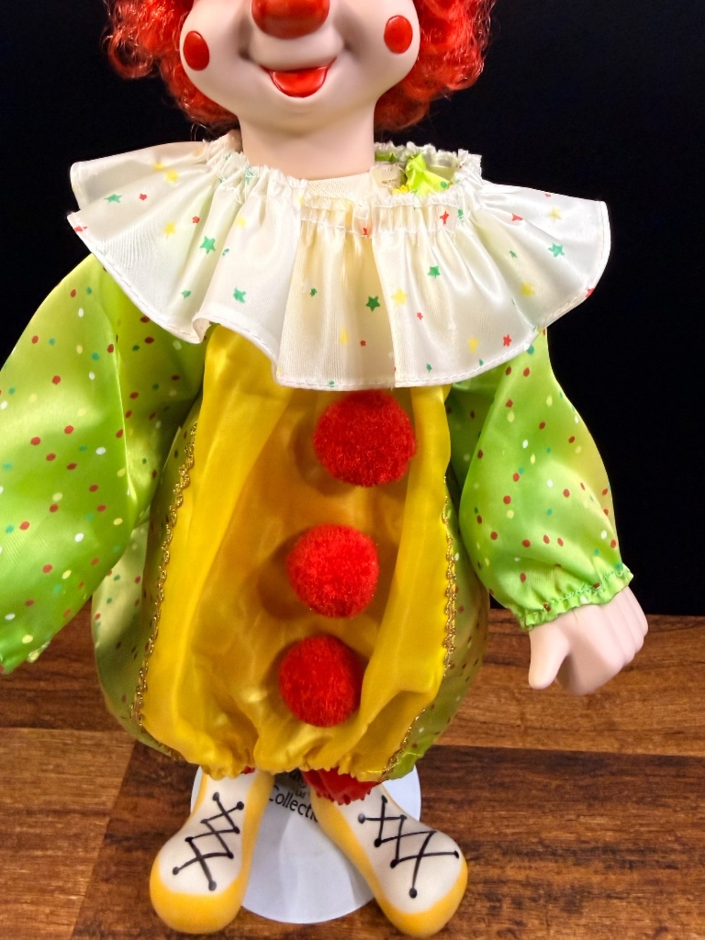 HERITAGE MINT LTD 1989 Clown Doll - Picture 5 of 14